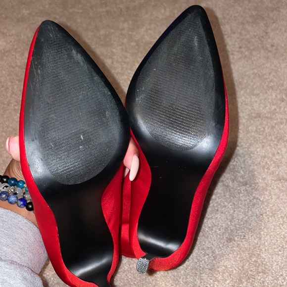 Steve Madden Red pointed booties - Picture 6 of 6